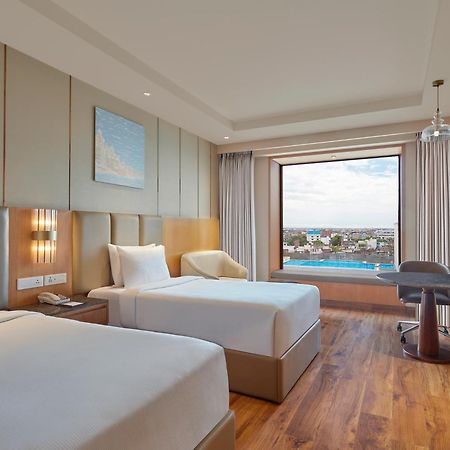 Doubletree By Hilton Varanasi Ngoại thất bức ảnh