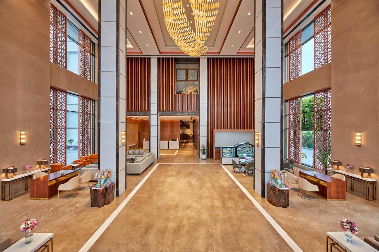 Doubletree By Hilton Varanasi Ngoại thất bức ảnh