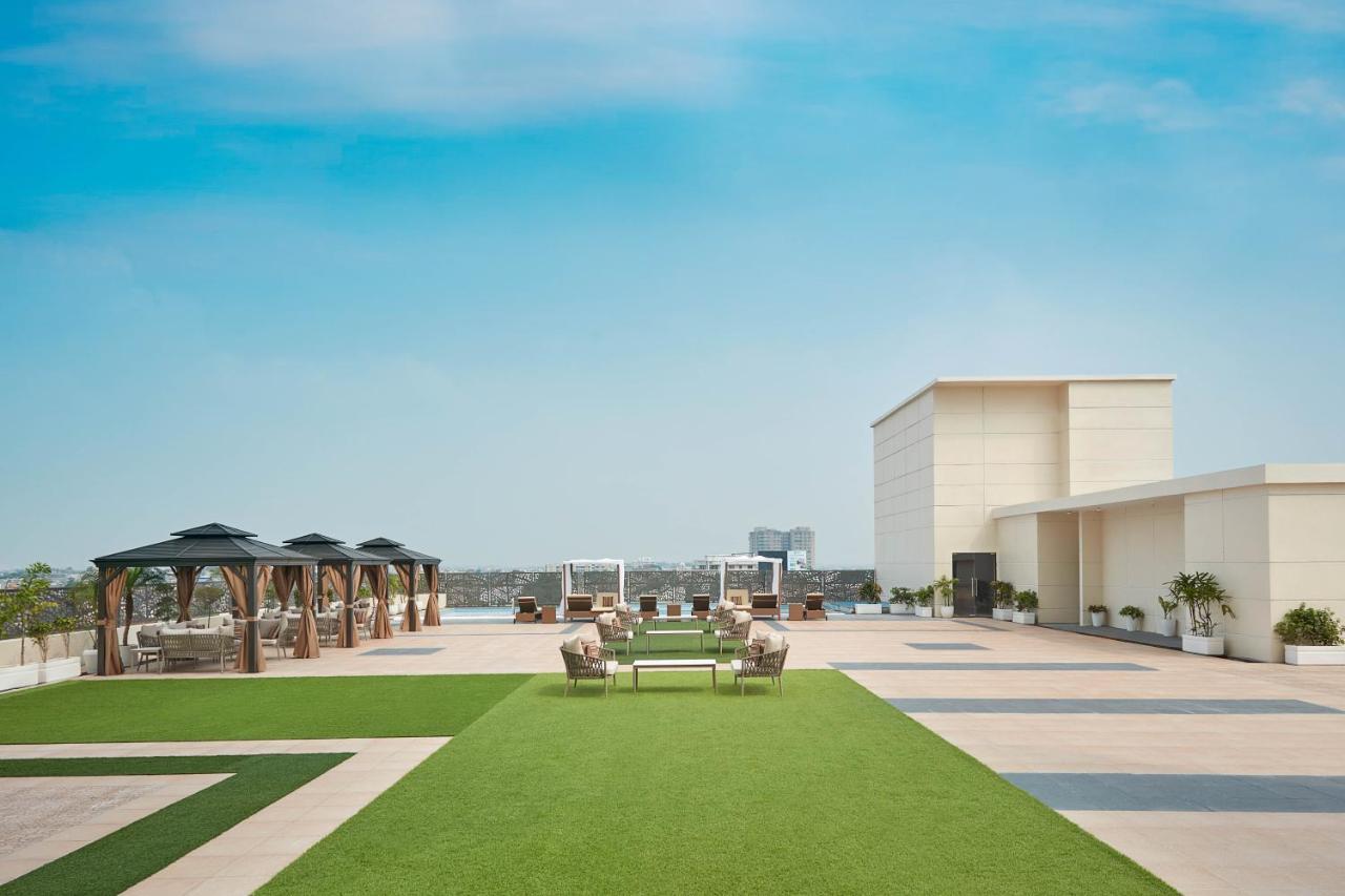 Doubletree By Hilton Varanasi Ngoại thất bức ảnh