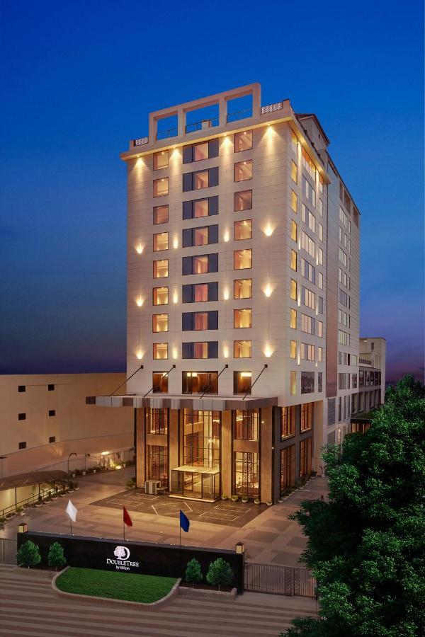 Doubletree By Hilton Varanasi Ngoại thất bức ảnh