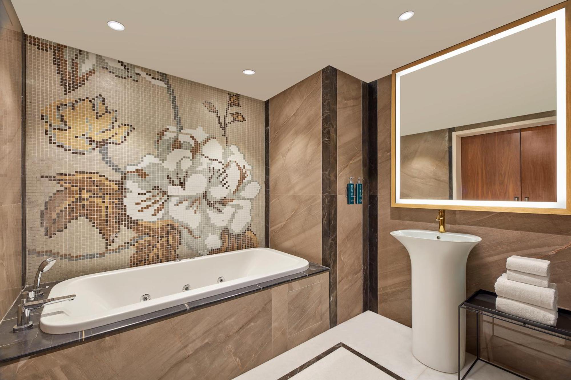 Doubletree By Hilton Varanasi Ngoại thất bức ảnh