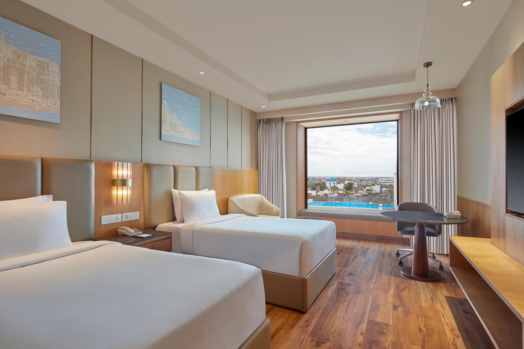 Doubletree By Hilton Varanasi Ngoại thất bức ảnh