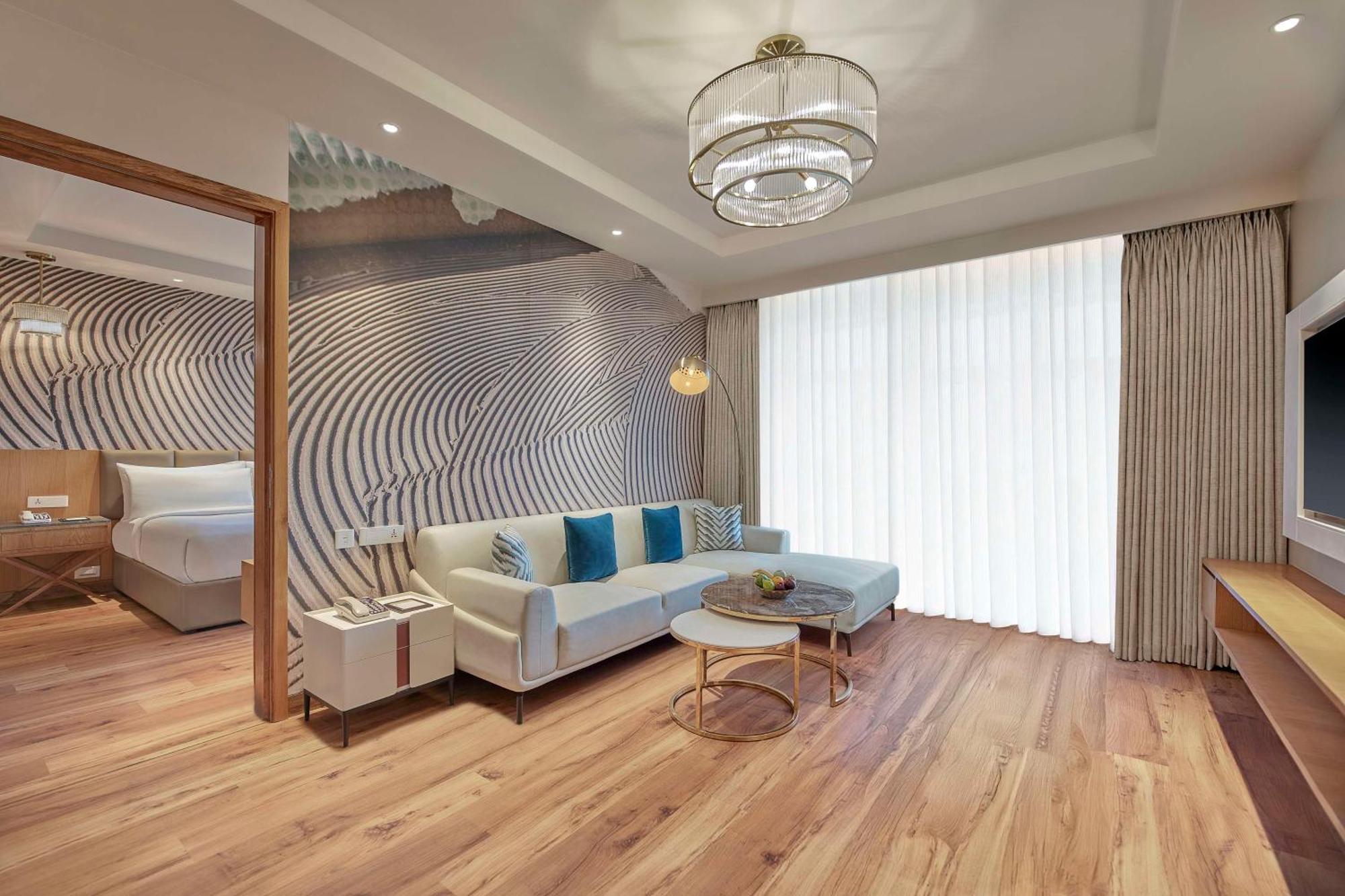 Doubletree By Hilton Varanasi Ngoại thất bức ảnh